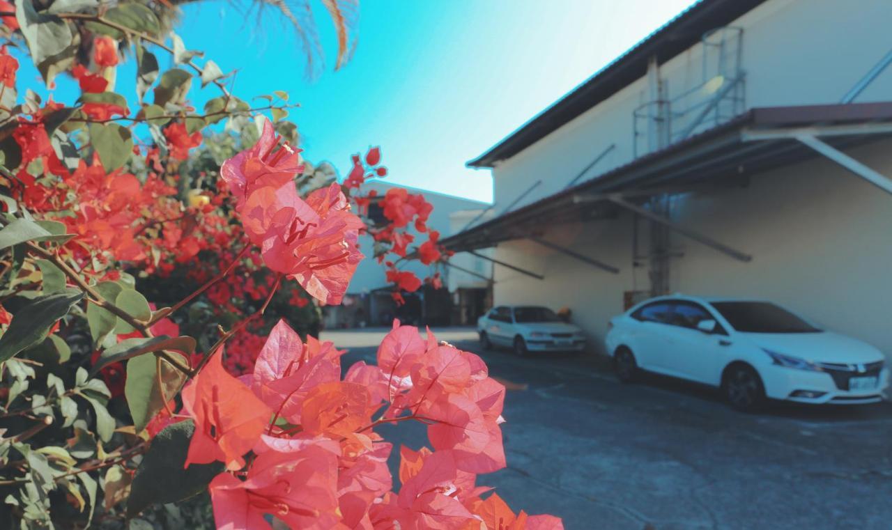 Go Shine Motel Pingtung Ngoại thất bức ảnh
